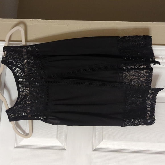 Black Lacey top - Picture 2 of 4